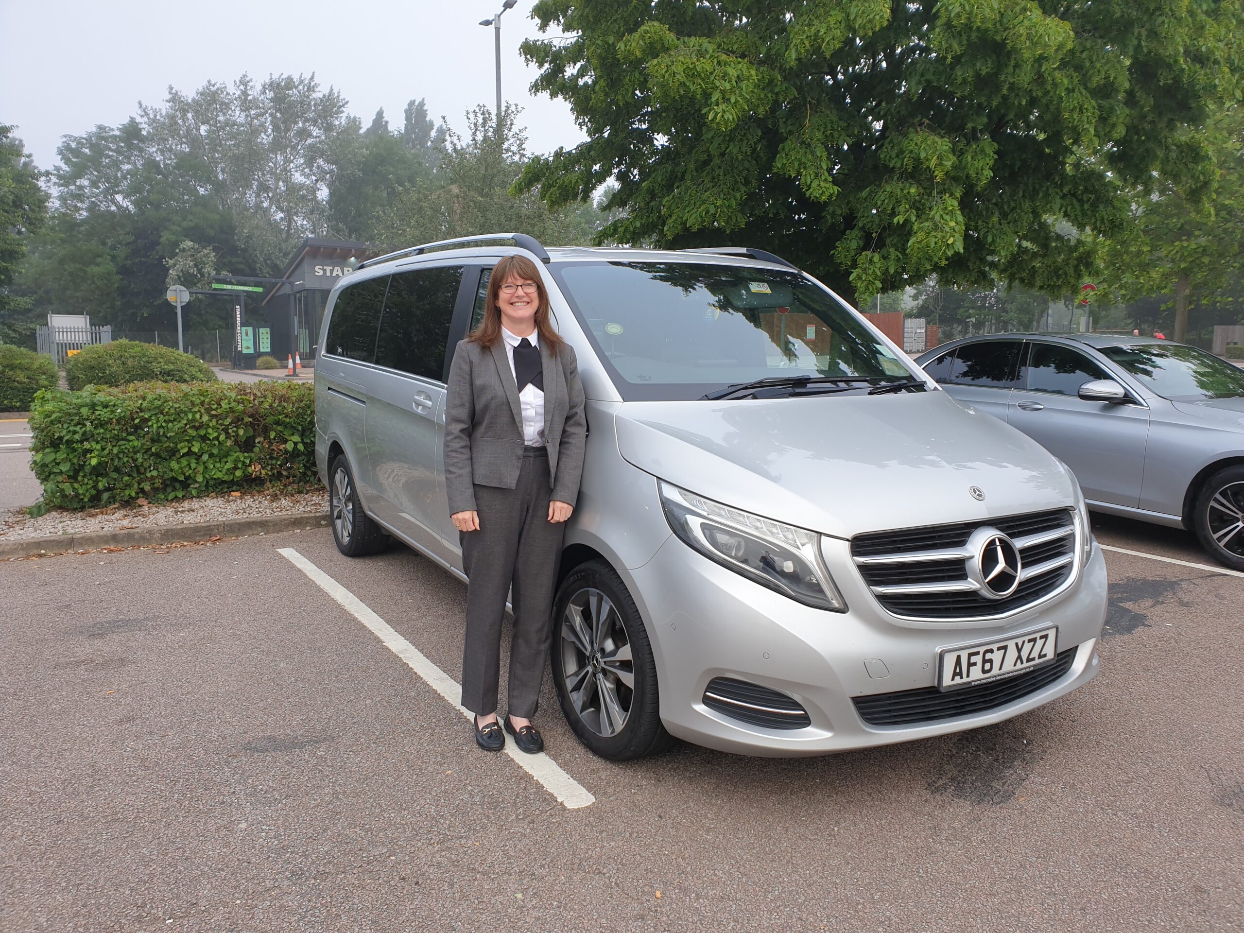 Lady Chauffeur Derby - Female Chauffeur Hire Derby